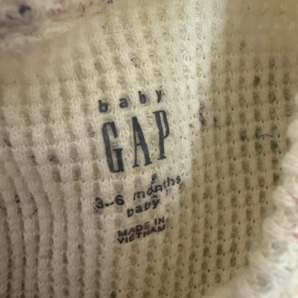Cream Speckled Baby Outfit by Gap
